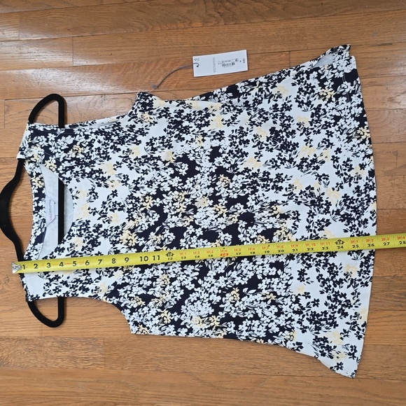 LIZ CLAIBORNE WOMEN'S BLUE AND WHITE FLORAL SUMMER TANK TOP SIZE MEDIUM - Picture 9 of 13